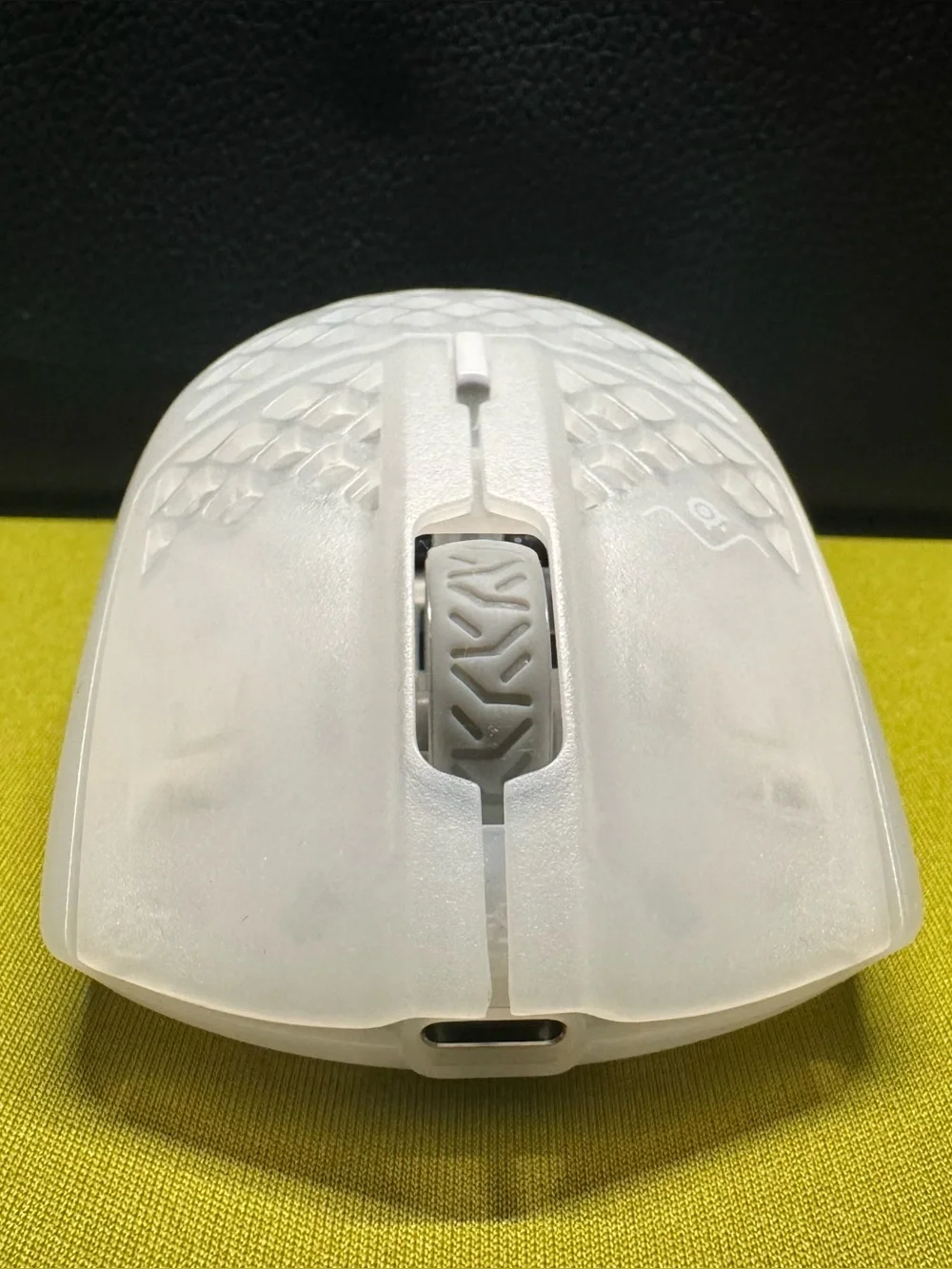 SteelSeries Aerox 3 Wireless Gaming Mouse Ghost White Protective Case Wireless